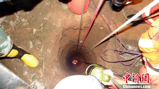 河南一独居老人疑挖井遇塌方被埋井底两日身亡