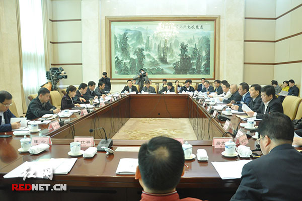 11月3日，湖南省各市州党委政法委书记座谈会在长沙召开。