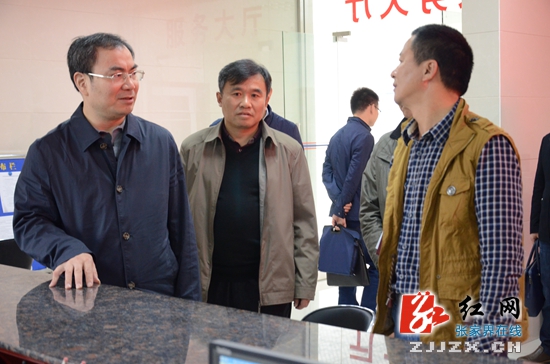刘革安深入永定区渡口社区调研