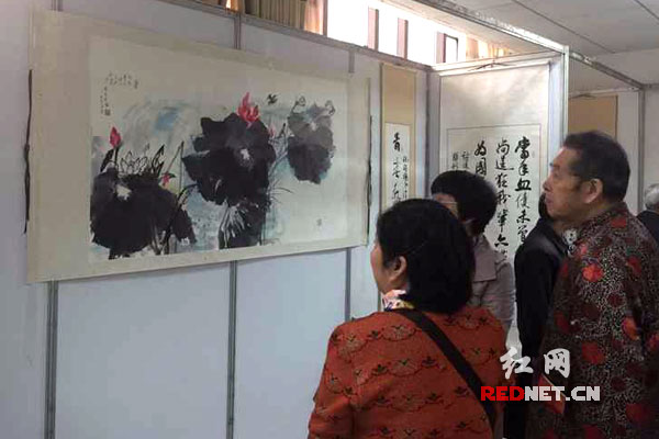 参展的150多幅作品融思想性、艺术性、观赏性于一体，具有较高的艺术水平和欣赏价值。