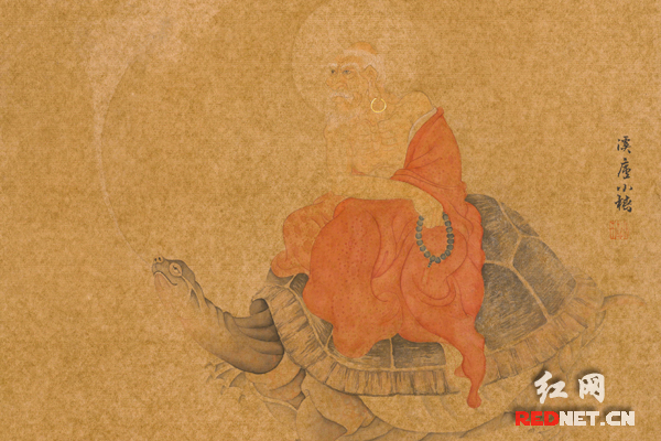 展出的作品《红衣罗汉》,体现了王小椿作品根植宋元,笔墨松活,构图完整,烟岚雾霭、水净林空中突显对内心沉静的追求的特点。