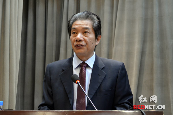 湖南省台办主任冯波讲话﻿﻿。