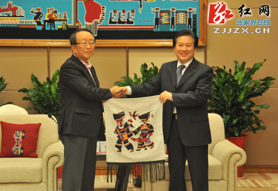 杜芳禄会见日本新潟县副知事森邦雄一行