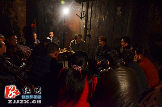 刘革安到安坪村开展“一进二访”活动