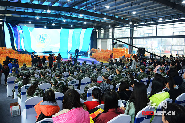 2015中国·雨花区非遗文化节在长沙红星国际会展中心启动。