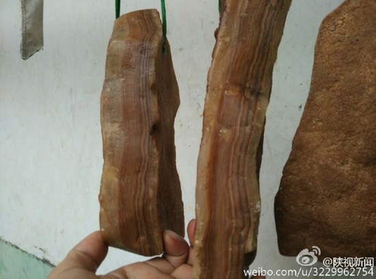 桑师傅发现的几块和猪肉一样的石头