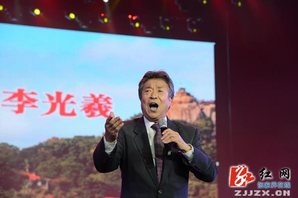 200名银发艺术家“献艺”张家界魅力湘西