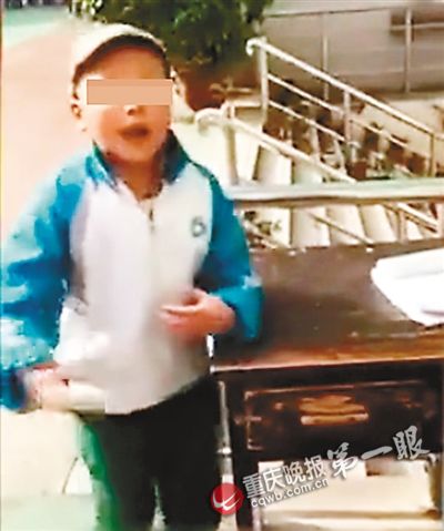男孩因被同学嘲笑像“光头强”打人:我要尊严