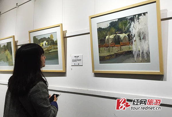 昨日，长沙县慧润乡村旅游主题油画展暨“化象为境”陈和西教授师生油画作品展在湖南省国画馆开幕。