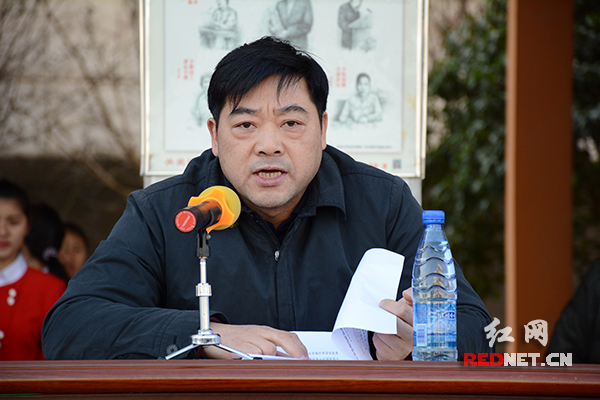 湖南省残联党组书记、理事长肖红林出席交付仪式并讲话。