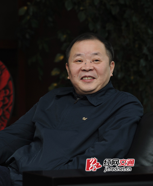现代投资董事长宋伟杰接受了红网记者的专访。（摄影章尧）