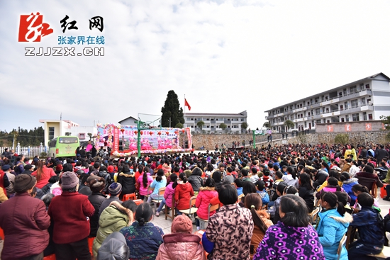 余怀民引领棕桥湾村贫困群众迈向幸福康庄大道