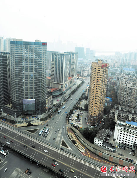 银盆南路已形成以奥克斯为中心的银盆岭商圈。