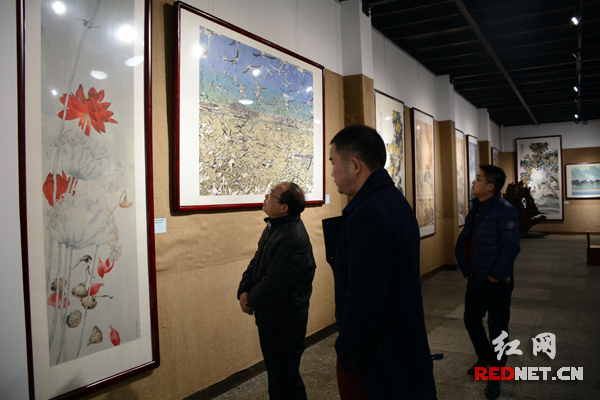 此次展览共展出柯桐枝、莫高翔、石君、徐铭等30多位花鸟画家创作的60多幅写生作品，受到社会各界关注。