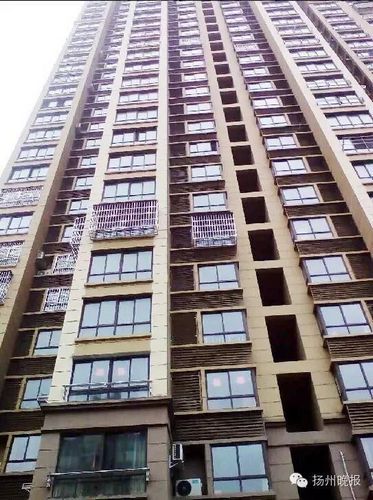 扬州14岁男孩从29楼坠亡曾称父母再吵就跳楼