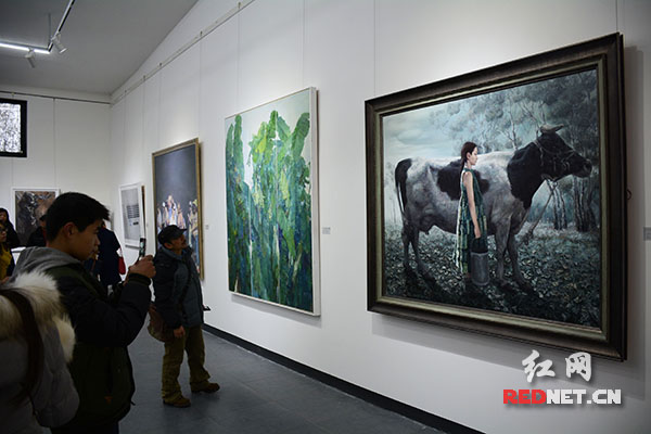 此次展览是继2010年湖南省第六届油画展后的一次集合亮相。