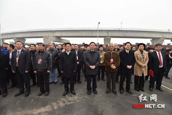 长沙磁浮快线试运行仪式现场出席的领导。