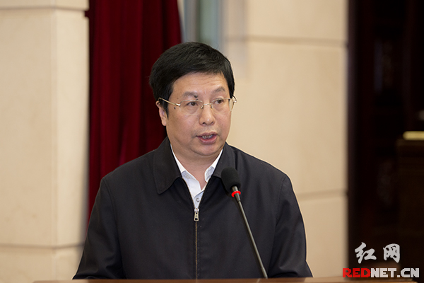 长沙市委副书记、市长胡衡华