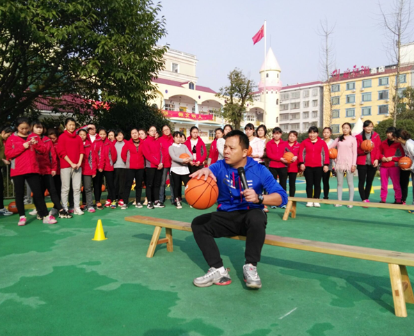 长沙一幼儿园首次引进学前篮球教育项目