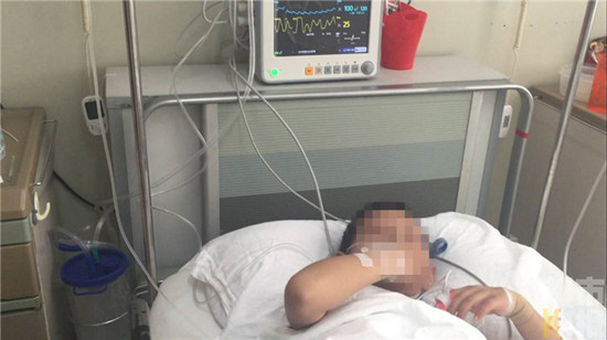 夫妇闹离婚争抚养权7岁男孩疑被亲妈喂农药（图）