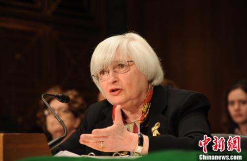 人民币中间价首周跌700点 内外因共振释贬值压力