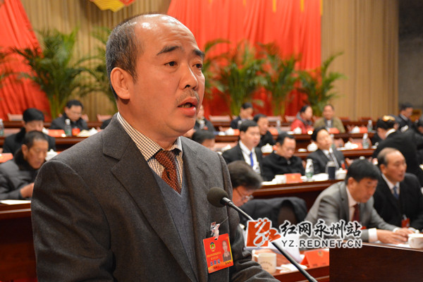 市政协副主席张建亮宣读了表彰决定
