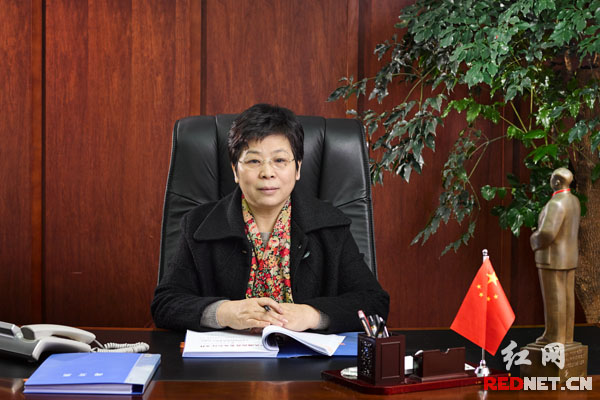 湖南省政协委员、株洲市政协主席黄曙光。