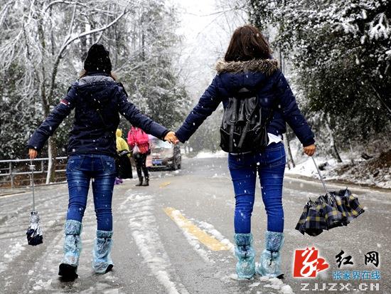 张家界核心景区武陵源迎来新一轮降雪（组图）