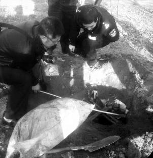 陕西咸阳三名男子盗墓两人因缺氧窒息死亡（图）