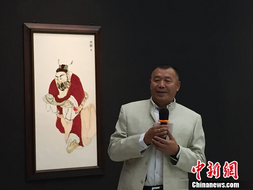 李岗瓷艺作品展开幕将国画、陶瓷、戏曲相结合