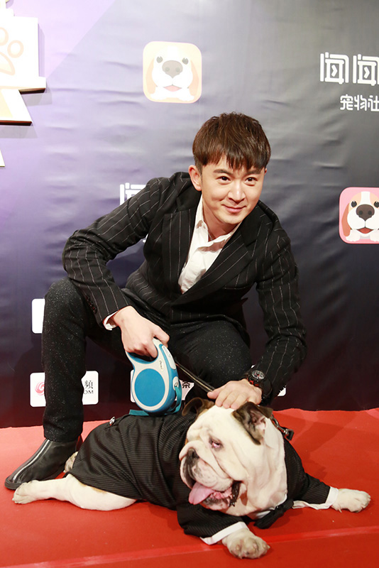 郭家铭与爱犬