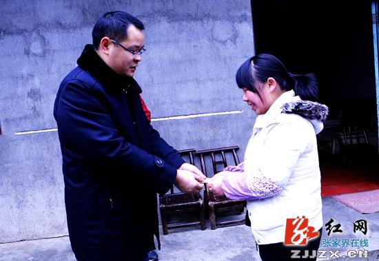 张家界武陵源：进农家访民意