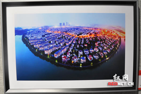 湖南省政协系统紫睿杯首届主题摄影赛金奖作品。