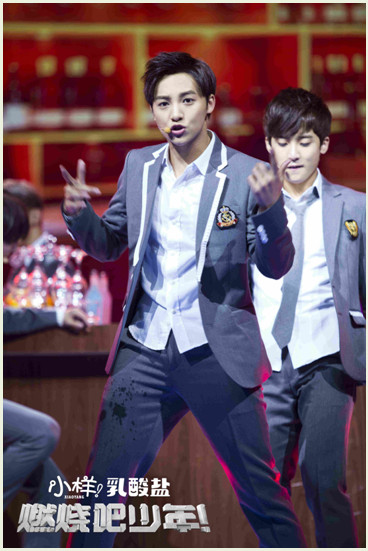 《燃烧吧少年！》星海“内斗”李宇春“添油” 春队唱哭全场