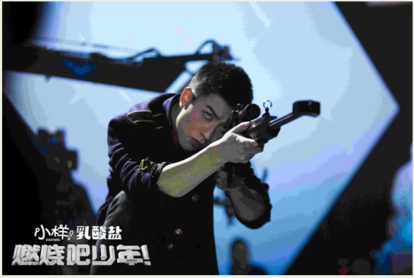 《燃烧吧少年！》星海“内斗”李宇春“添油” 春队唱哭全场