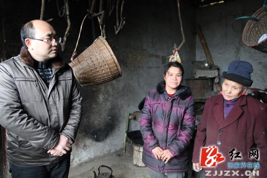 永定区：尚生龙开展春节前走访慰问活动