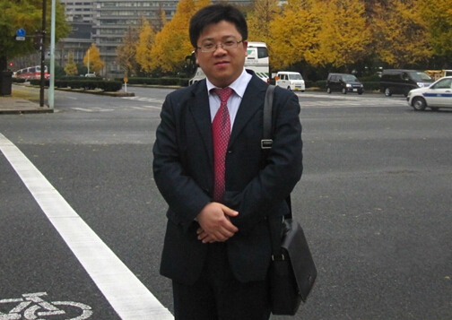 武汉大学在站博士后，湖南女子学院家政研究所副所长，教授、博士 胡艺华