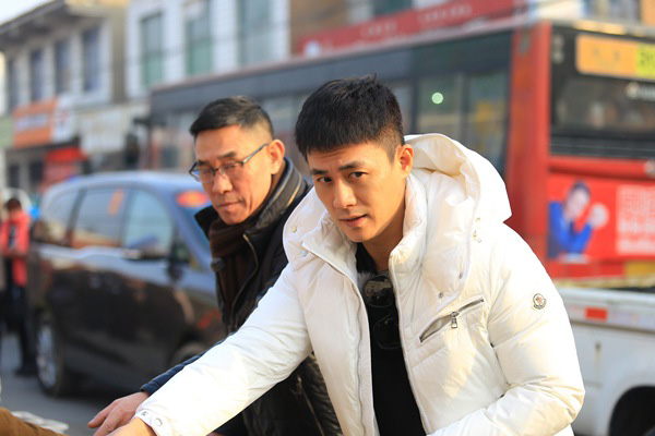 杜氏父子成“尴尬父子”