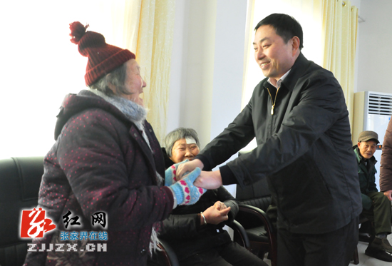 道感谢 送祝福 杨光荣、王志刚慰问春节值班人员