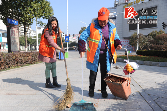 【新春走基层】他们用微小的力量 守护城市的形象