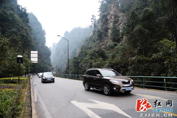自驾车潮涌张家界 核心景区武陵源接待空间充足