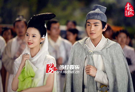 陈瑶与张若昀在《青丘狐传说》中虐倒观众。