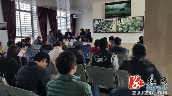 张家界市首家县级汽车类科目一考场在慈利县启用