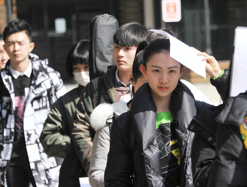 上戏表演系招生美女如云 录取比例200：1