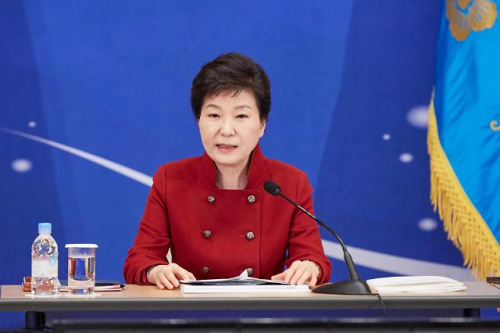 朴槿惠忧韩国经济现状称为新产业发展须作出改变