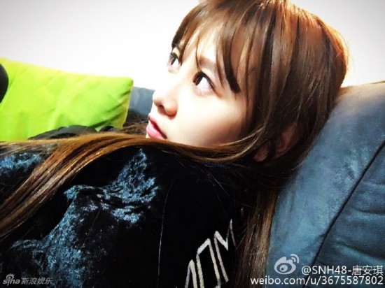 组图：SNH48唐安琪严重烧伤 私照甜美清纯