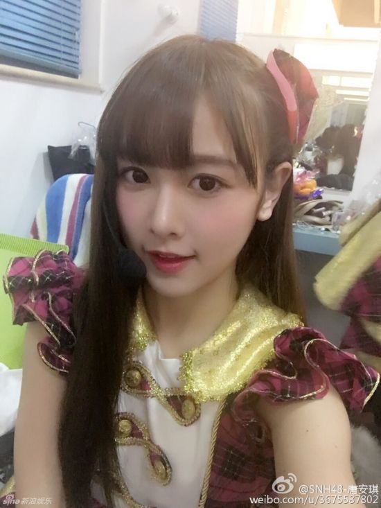 组图：SNH48唐安琪严重烧伤 私照甜美清纯