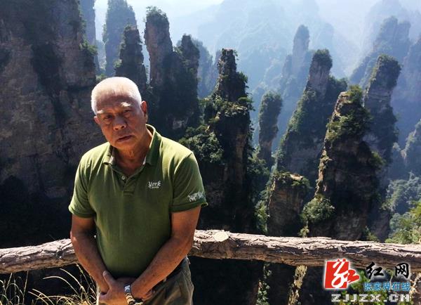 香港85岁老人何焕62次游览张家界 称美景“百看不厌”