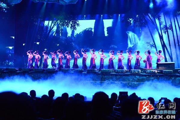 《张家界·魅力湘西》开启“每晚两场”模式