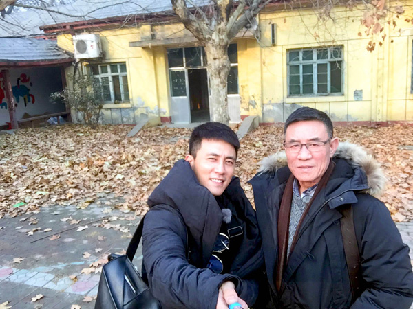 父子两的第一次自拍
